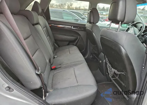 2012 Kia Sorento Base из США, поврежденный, VIN 5XYKT3A60CG251801